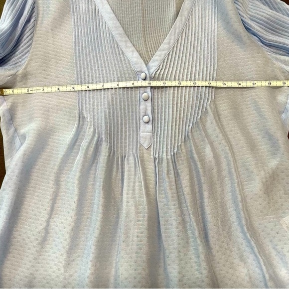 Veronica Beard Pierce Pintuck Blouse Light Blue 6 - Picture 7 of 7
